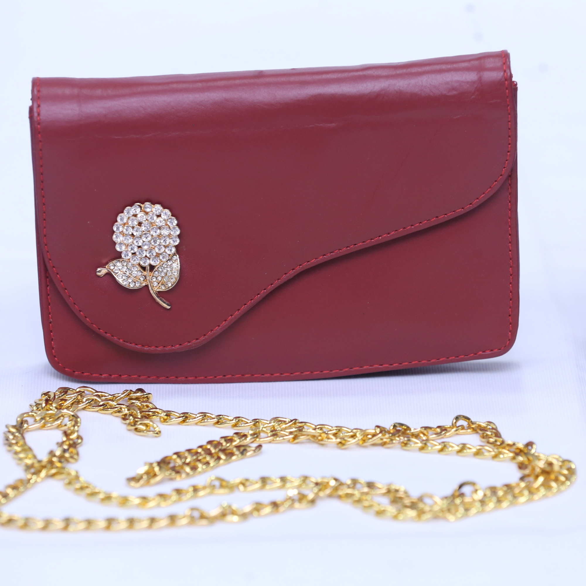 Elegant White Ladies Purse