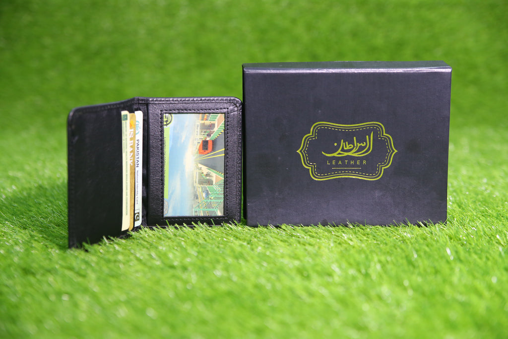 Slim Essential Leather Card Holder